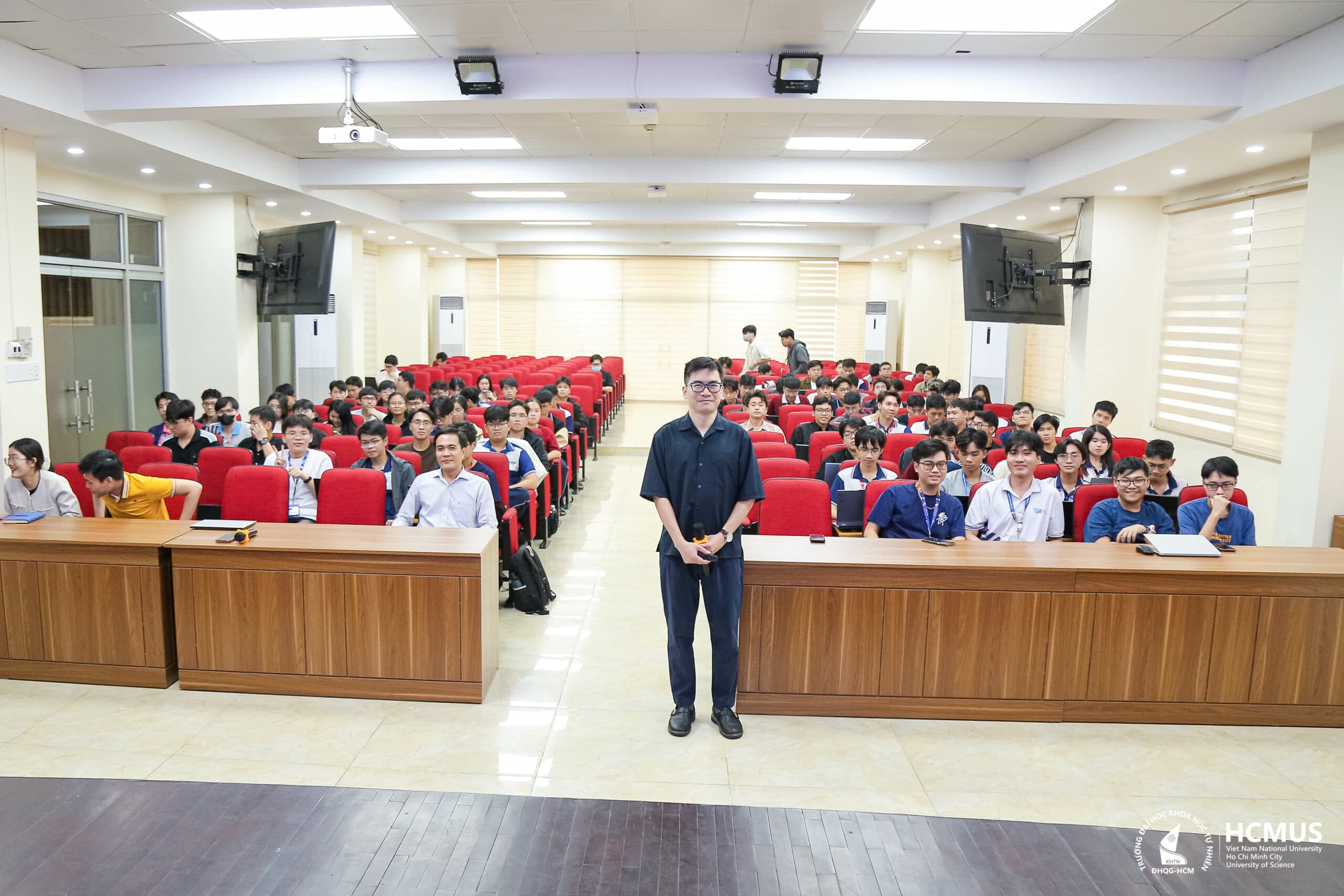 A series of academic topics opens up computational and AI approaches in researching new generation semiconductor materials